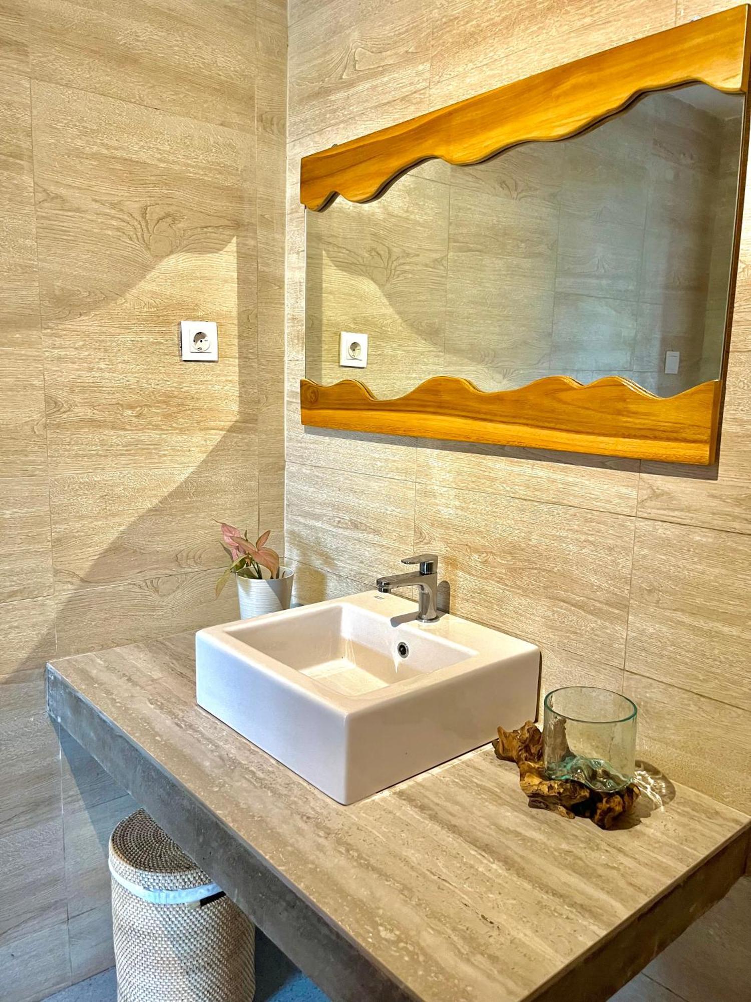 Ila Gaia Bali Hotel Canggu Kültér fotó